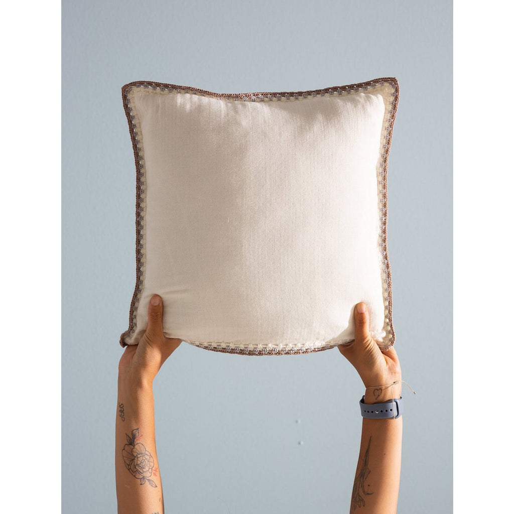 MOUSSELINE kussensloop gehaakt