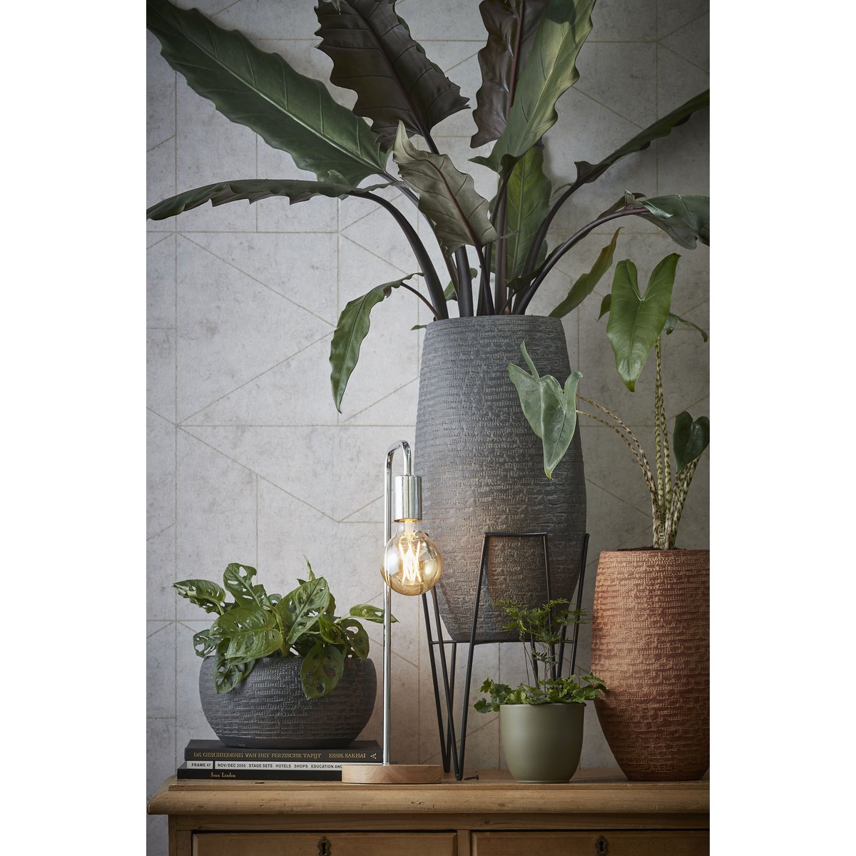 Blom Plantenstandaard - L30 x B30 x H50 cm - Metaal - Zwart Mica Decorations