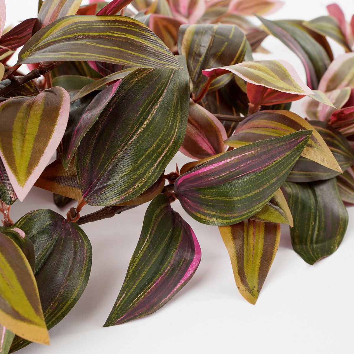 Tradescantia Kunst Hangplant - L15 x B20 x H54 cm - Bordeaux Mica Decorations
